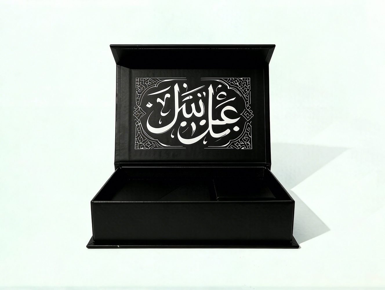 Custom Logo Luxury Black Premium Rigid Folding Magnetic Gift Packaging Boxes Recyclable Durable Hard Cardboard Gift Box