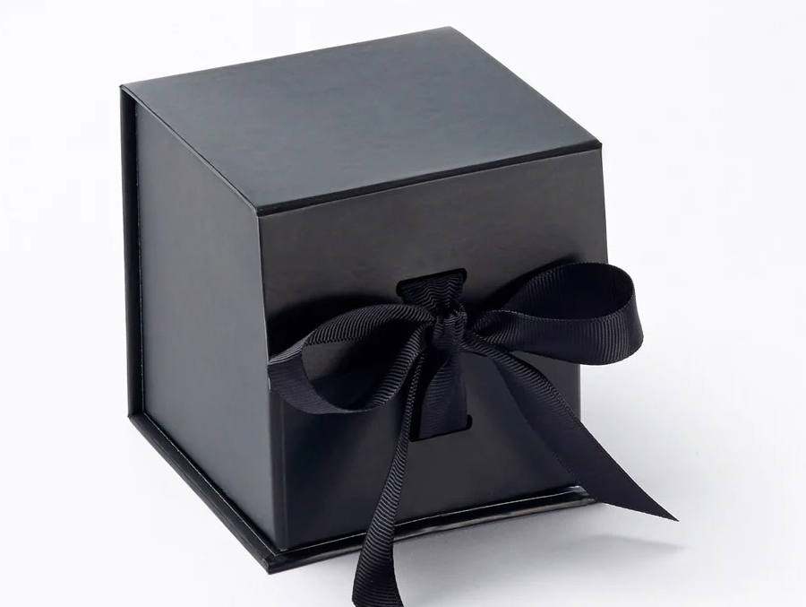 Square Black Cardboard Box With Bow Decoration For Easy Folding