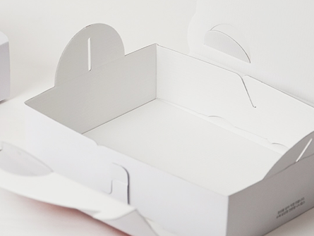 Foldable Takeaway Packaging Box with Handle
